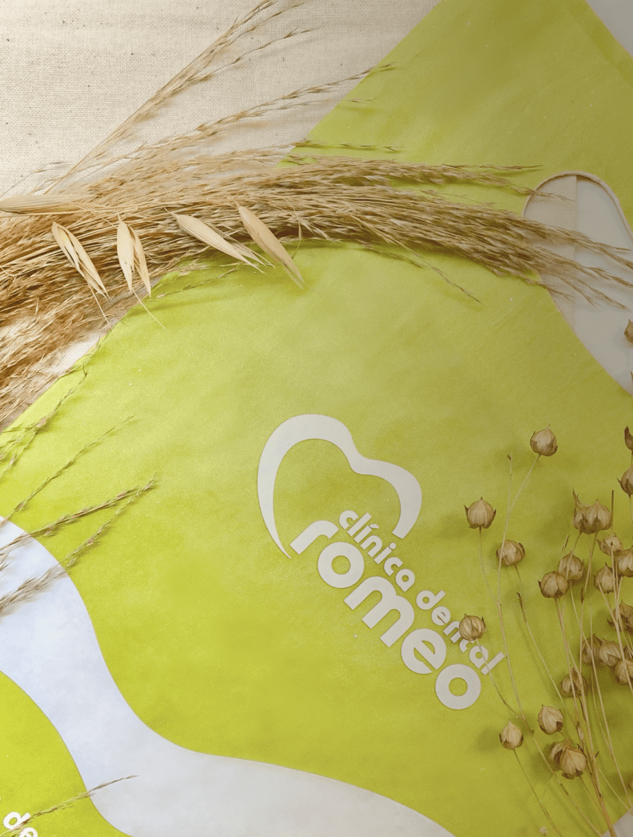 Bolsas para personalizar para clínicas y farmacias.